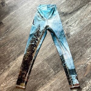 Niyama Sol Happy Little Trees leggings